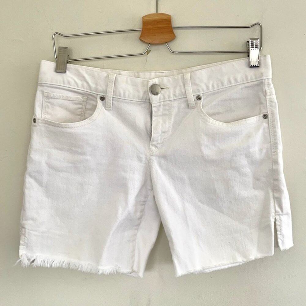 GAP 1969 BOYFRIEND white jean shorts size 25/0 EUC